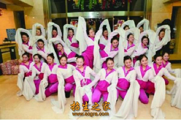 成都市文化艺术学校有几个校区?报名截止时间是多久?