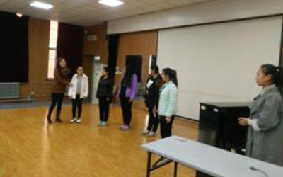 重庆幼师学校的幼师专业(管理班)的就业前景怎么样