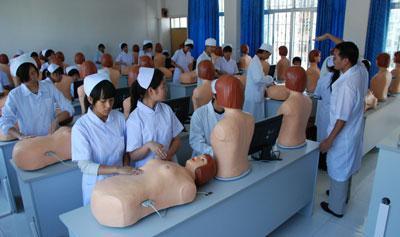 成都华西卫校,2020年报名条件及招生要求高不高