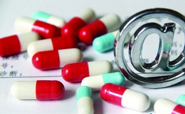 贵阳人民医院护士学校的药剂专业适合女生吗?