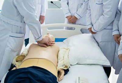 贵阳卫校如何注重学生们的理论与实践结合