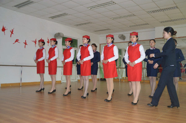 四川科华高级技工学校高铁乘务专业课程介绍