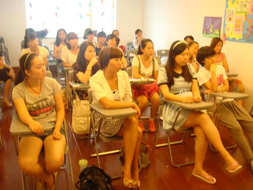 重庆中专幼师专业考大学可以学哪些专业,重庆幼师专业学校