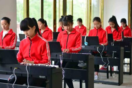 适合女生报考的学前教育专业,重庆公办幼师学校