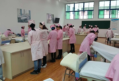 重庆市医药科技学校药剂专业2019年招生人数有多少