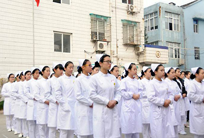 2019年重庆有哪些卫校护理专业好呢