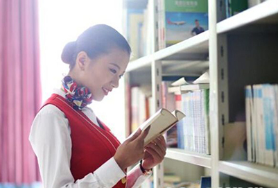 重庆空姐专业学校学费大概是多少