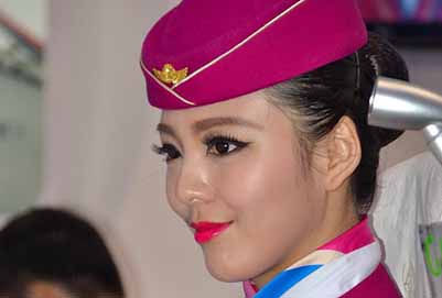 重庆空姐一个月能拿到多少钱