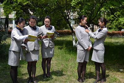 重庆哪个空乘学校好