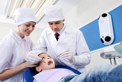 重庆口腔医学技术专业学校