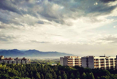 重庆华绣中等专业学校2019年招生收费标准多少呢？