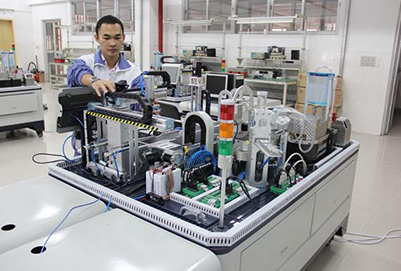 重庆市轻工业学校机电设备维修与管理专业介绍