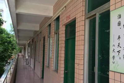 重庆微电子铁路工业学校2019年报名条件、招生对象