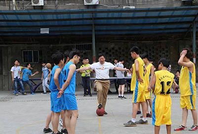 重庆建材铁路技工学校招生办联系电话
