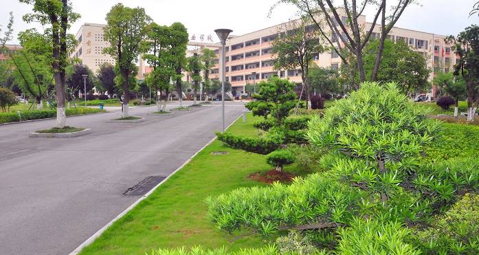 长沙市电子工业学校