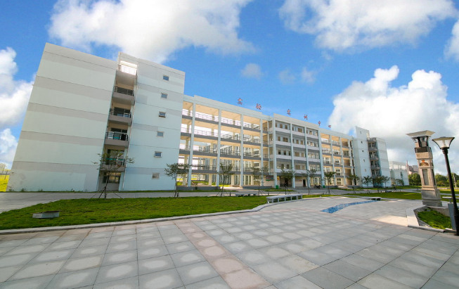 安庆医药高等专科学校