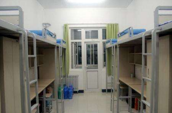 新疆维吾尔医学专科学校