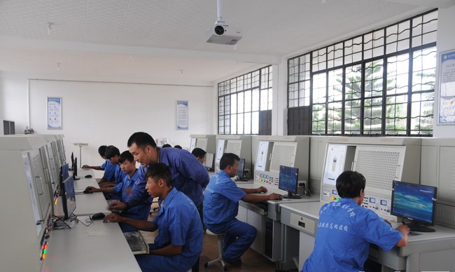 凉山州职业技术学校(西昌铁路技校)机电技术应用专业机电技术应用