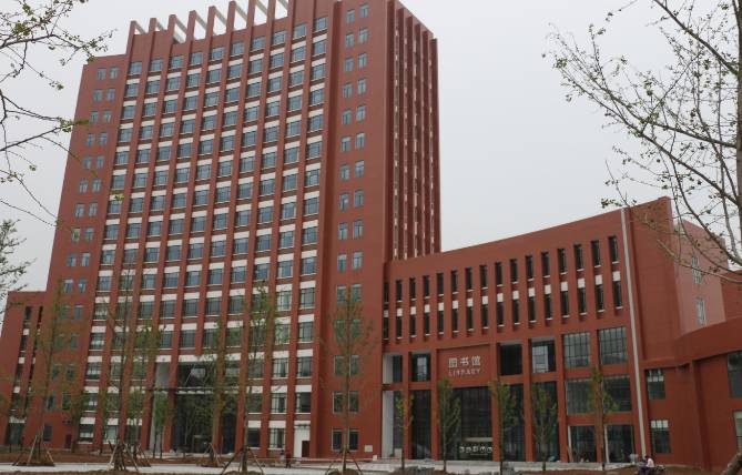 宜昌市机电工程学校