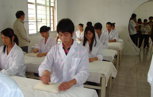 北京哪些大学有中医学专业课程