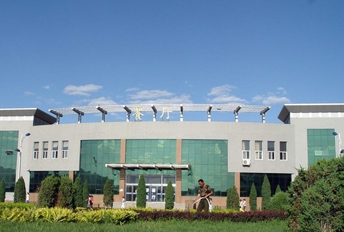 （朝阳市卫生学校）校园环境