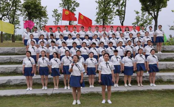 十堰市医药卫生学校