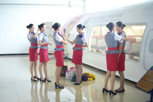 遵义空中乘务专业好点的大专学校是哪个,遵义航空职业学院