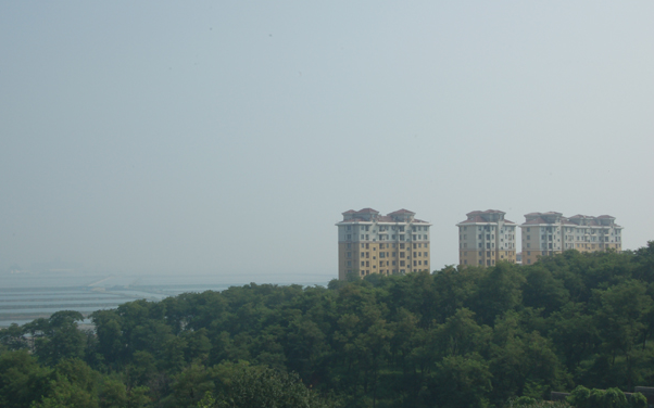 （辽宁鞍山师范学院附属卫生学校）校园环境