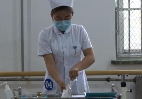 （辽宁鞍山师范学院附属卫生学校）校园环境