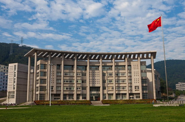 荆楚理工学院医学院