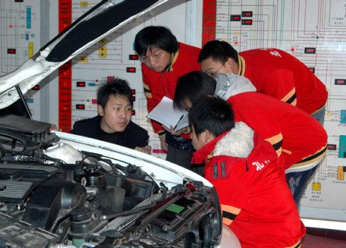 贵阳市男生读汽车运用与维修专业怎么样,贵阳汽修技校