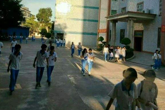 广东省梅州市卫生职业技术学校招生办联系电话