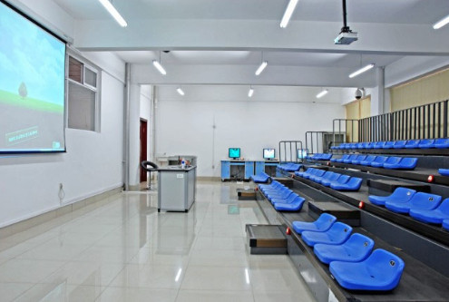 辽宁省辽阳中医药学校