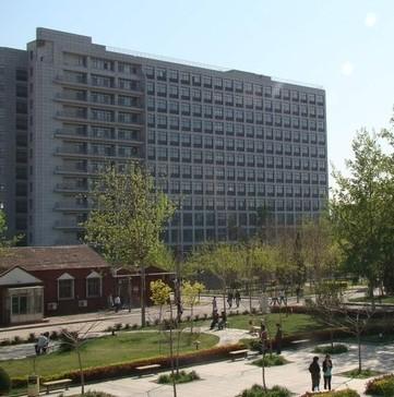 天津市城市经济与管理学校