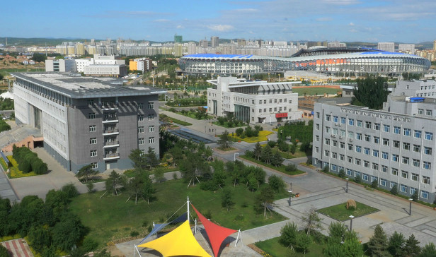 赤峰学院医学院