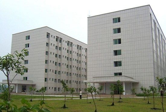 广安技师学院崭新的学生寝室、公寓