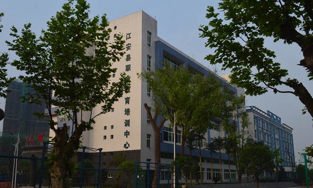 四川江安县职业技术学校（宜宾江安职校）新建实训中心大楼