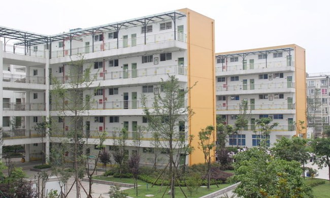 成都建筑职业中专学校校园环境