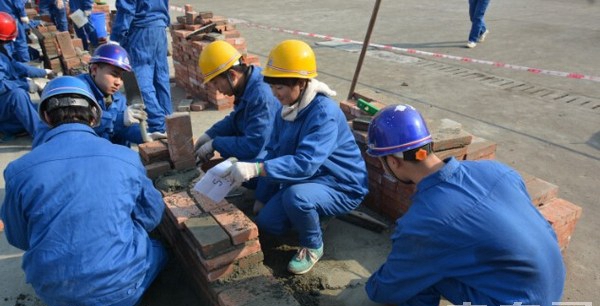 四川省崇州市职业中专学校建筑施工专业