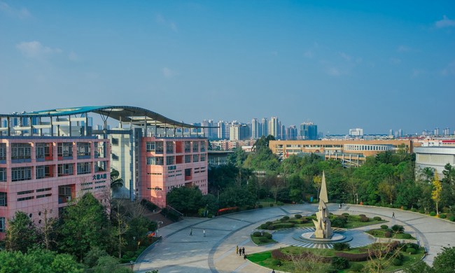 四川城市技师学院（四川城市职业学院）成都校区第五教学楼