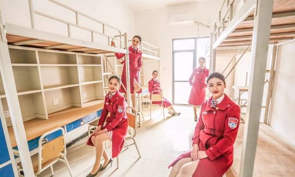 成都东星航空旅游专修学院学生宿舍