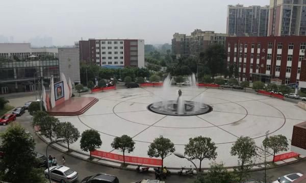 四川省商务学校校园风采