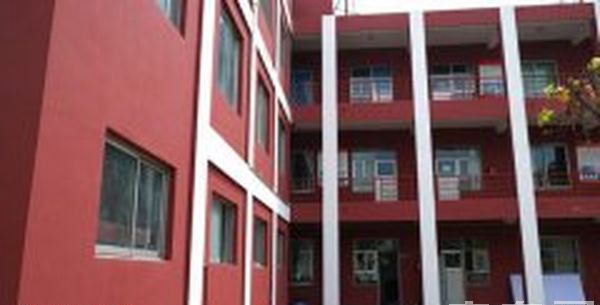 成都天府职业技术学校校园教学楼