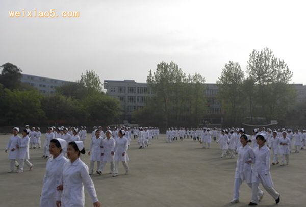 四川省人民医院护士学校校园生活
