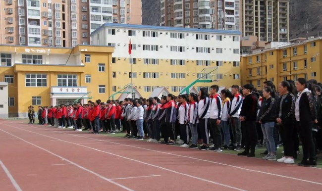 甘孜卫校升旗仪式（3）