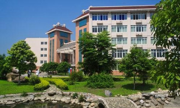 成都中医药大学附属针灸学校/四川省针灸学校高新校区